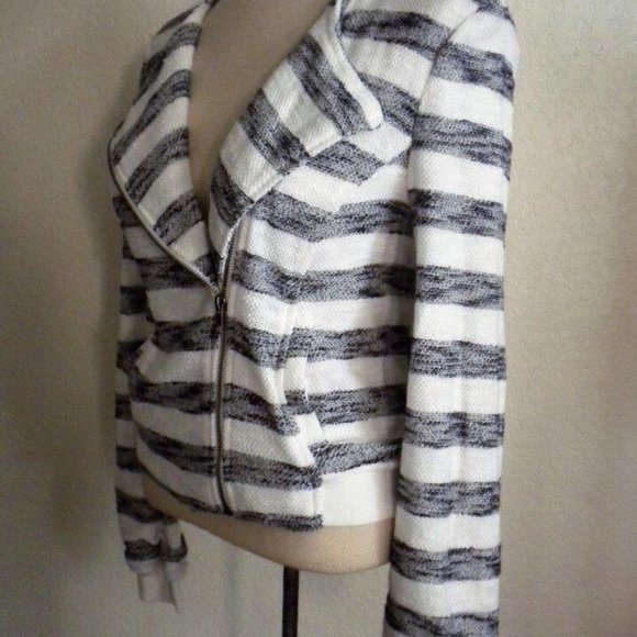 SANCTUARY CLOTHING MS SIZE MEDIUM BLUE AND WHITE STRIPED ASYMMERTICAL ZIP JACKET - Picture 7 of 9